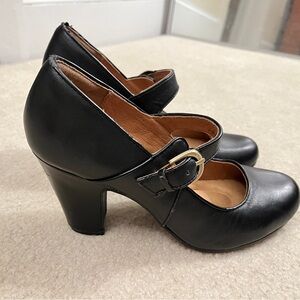 Sofft Black Mary Jane Heels